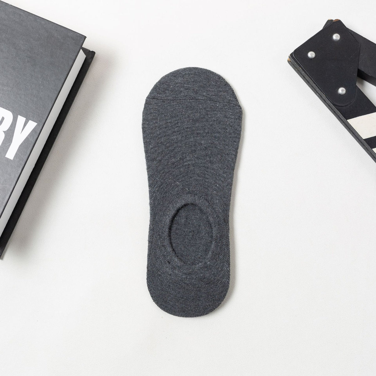 Men’s Cotton Crew Socks – Breathable Comfortable Everyday Socks VELORA